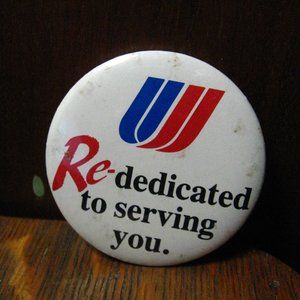 ✈️ United Airlines 1980's Tulip Logo Lapel Pin